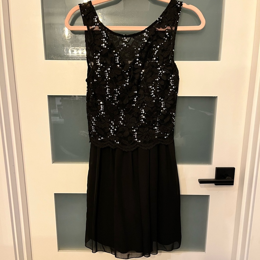 Sequin dress - Picture 1 of 4